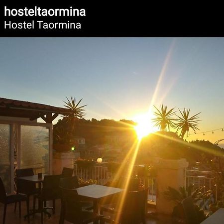 "Little Sicilian Home"-Room With A Private Bathroom & Kitchen -Fridge - And Shared A Beautiful Terrace On Hostel Taormina Center Eksteriør billede