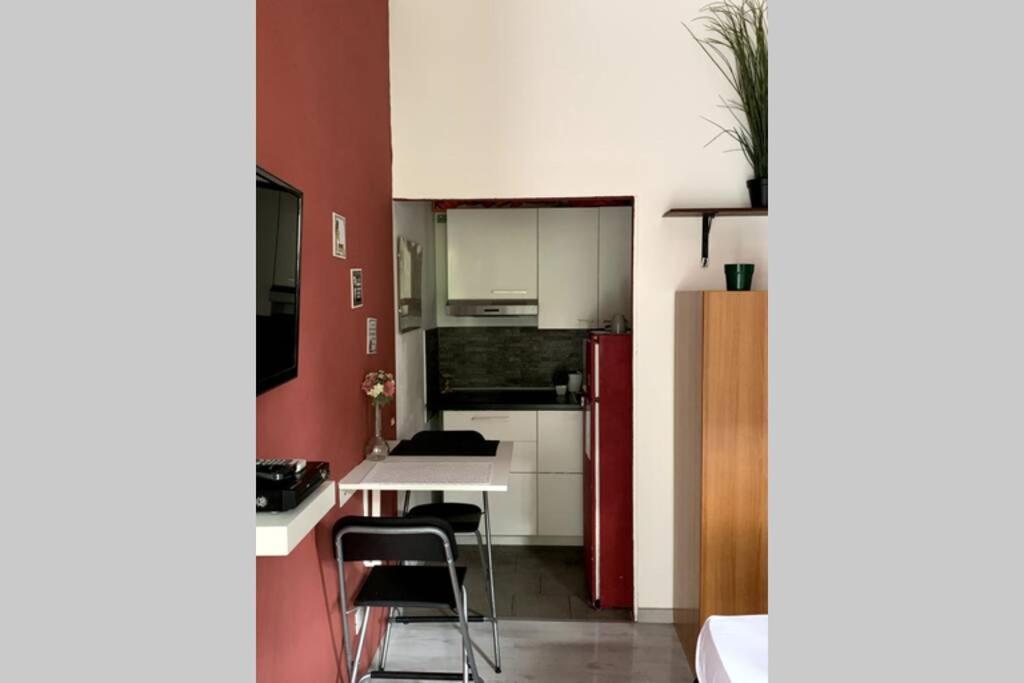 "Little Sicilian Home"-Room With A Private Bathroom & Kitchen -Fridge - And Shared A Beautiful Terrace On Hostel Taormina Center Eksteriør billede