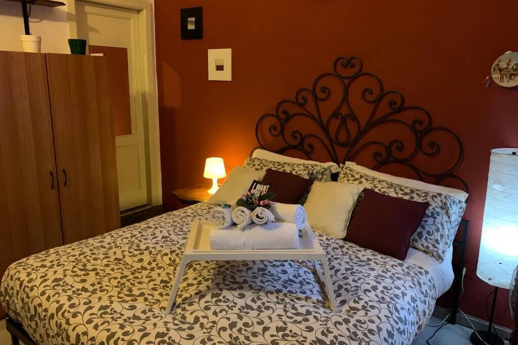 "Little Sicilian Home"-Room With A Private Bathroom & Kitchen -Fridge - And Shared A Beautiful Terrace On Hostel Taormina Center Eksteriør billede