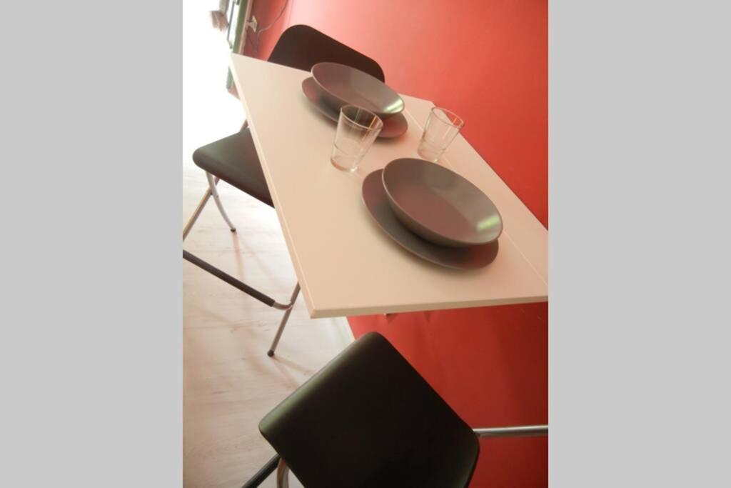 "Little Sicilian Home"-Room With A Private Bathroom & Kitchen -Fridge - And Shared A Beautiful Terrace On Hostel Taormina Center Eksteriør billede