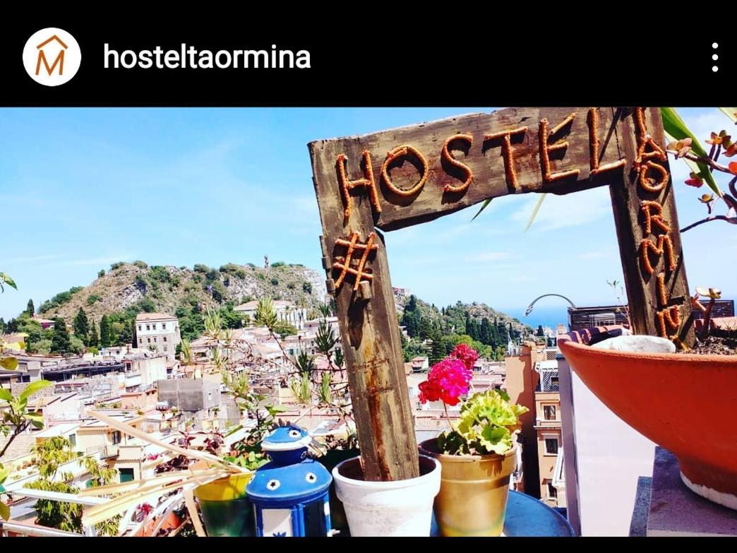 "Little Sicilian Home"-Room With A Private Bathroom & Kitchen -Fridge - And Shared A Beautiful Terrace On Hostel Taormina Center Eksteriør billede